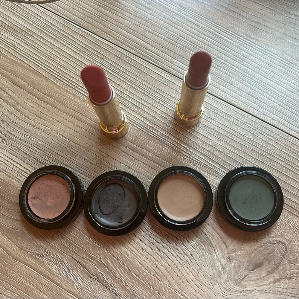 Merit Eyeshadow and Lipstick Bundle